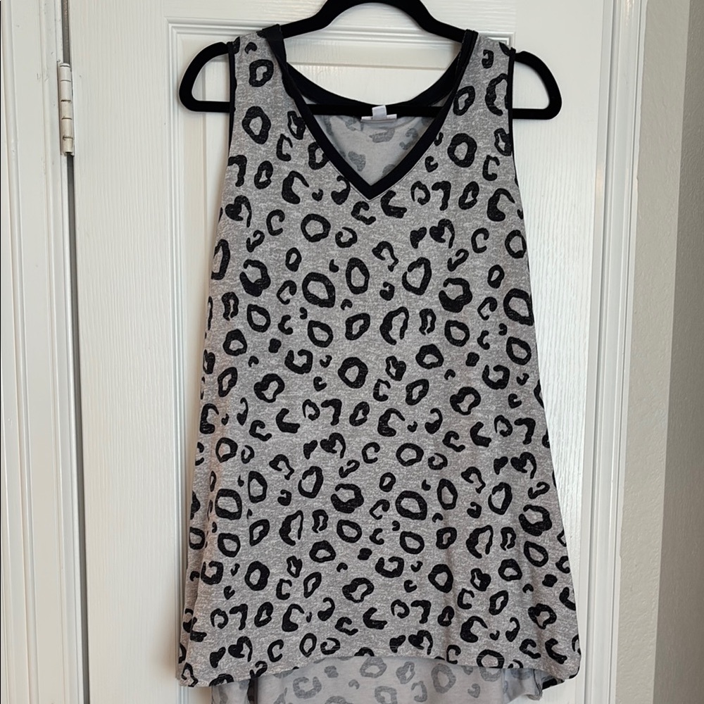 LuLaRoe Gray and Black Boxy Tank Top